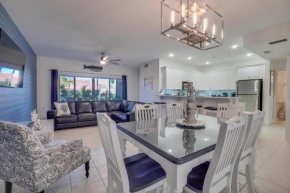 Luxury Condo near White Sandy Beaches - 2 Min Walk